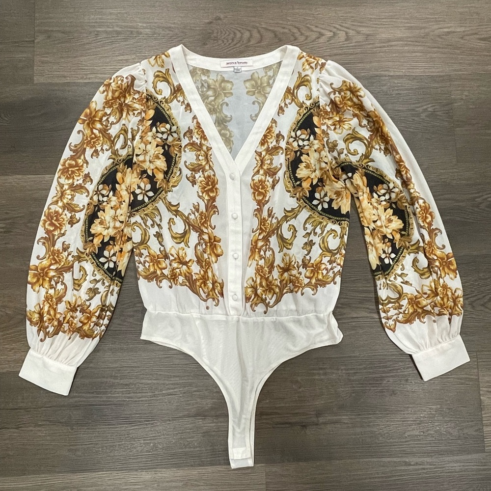 Jealous tomato Vneck long sleeves bodysuit